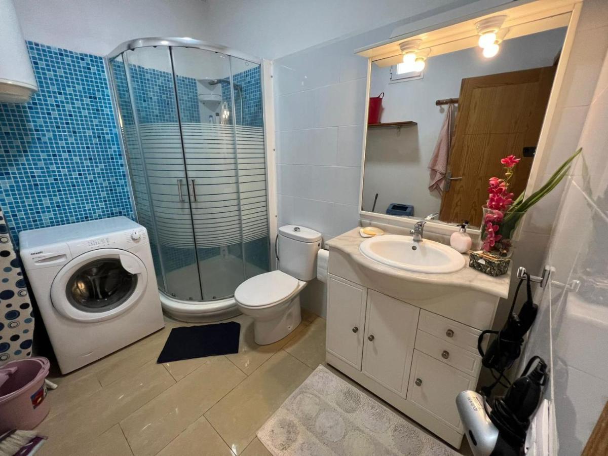 Alquiler De Con Baño Compartido, Buen Wifi! *