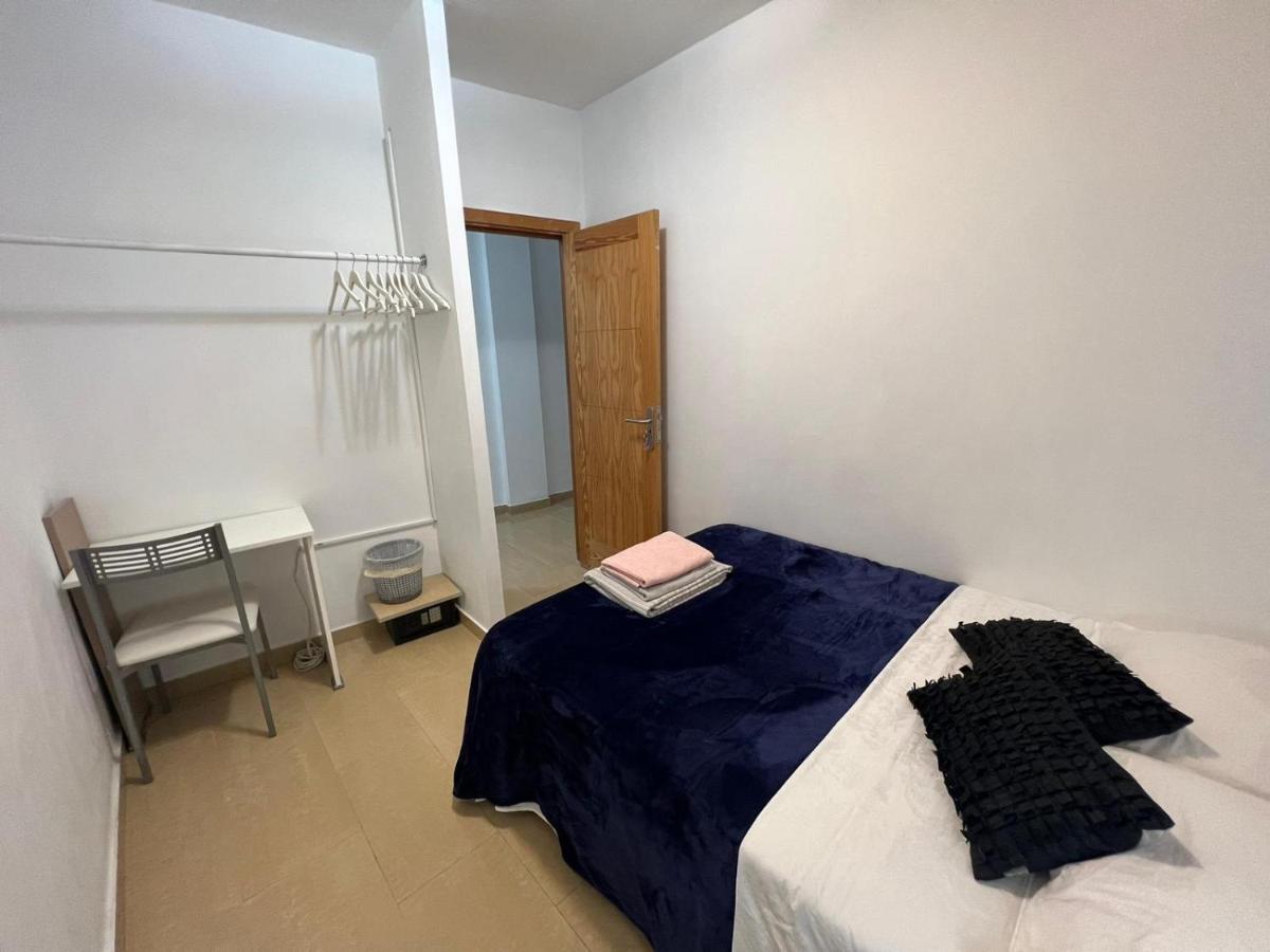 Alcamar Privada Con Bano Compartido Cerca Al Mar! *